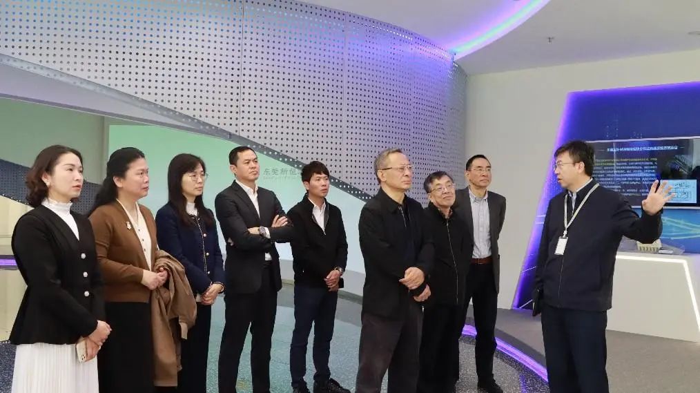 民进广东省委会主委鲁修禄率队调研我院科技创新工作